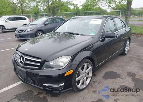 2014 Mercedes-Benz C 300 Luxury 4Matic/Sport 4Matic from USA, damaged, VIN WDDGF8AB6EA946106